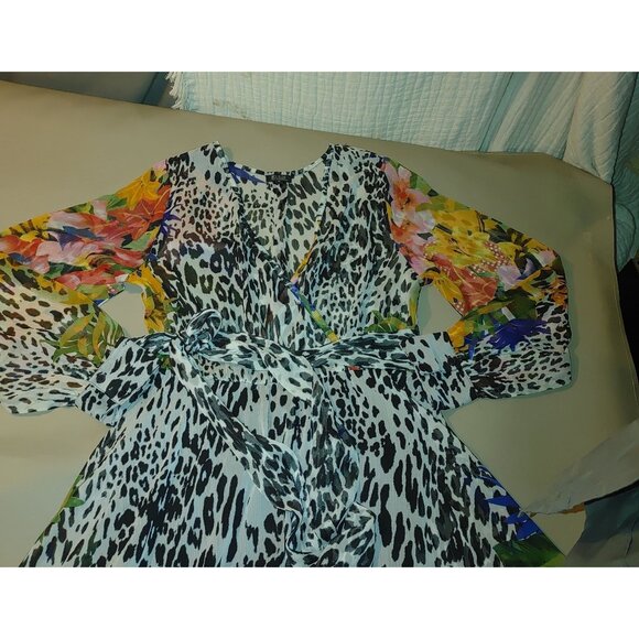 Sky Zone Exchange Dress Medium Bright Animal Print Diva Boho Floral Wrap India - Picture 3 of 11